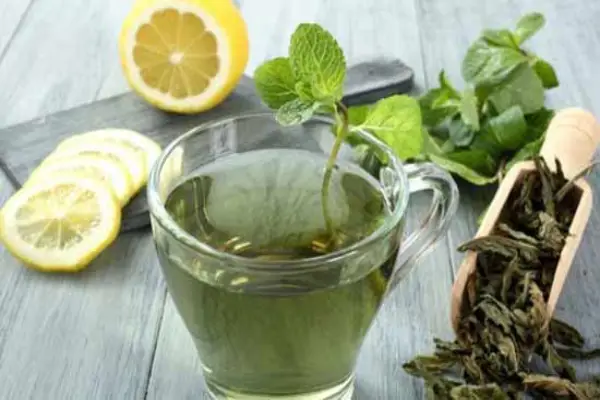 بهترین زمان مصرف چای برای کاهش وزن