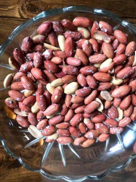 بادام زمینی آستانه اشرفیه درشت