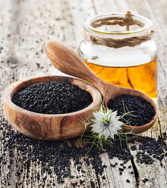 خواص عسل و سیاه دانه