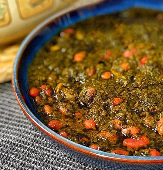 طرز تهیه قورمه سبزی روغن انداخته